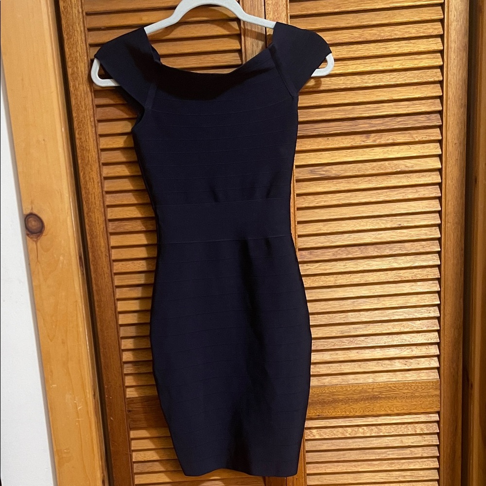 Marciano Navy Small Elegant Black Cap Sleeve Dress